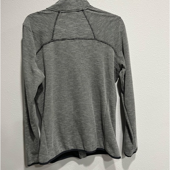 Columbia Zippered Jacket - Picture 8 of 10